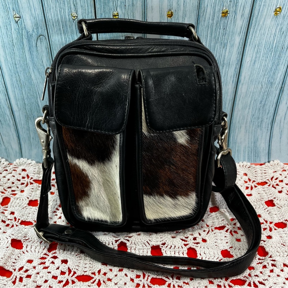 Vintage 90's Cowhide Leather Crossbody Organizing Bag